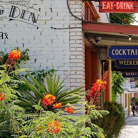 Sentral East Austin At 1614 E. Sixth Hotell Restaurant bilde